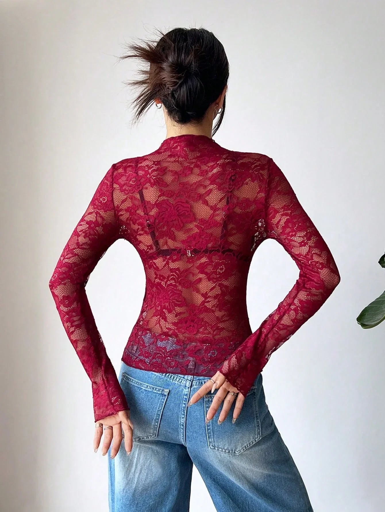 Blusa mujer | cuello alto y estructura ajustada
