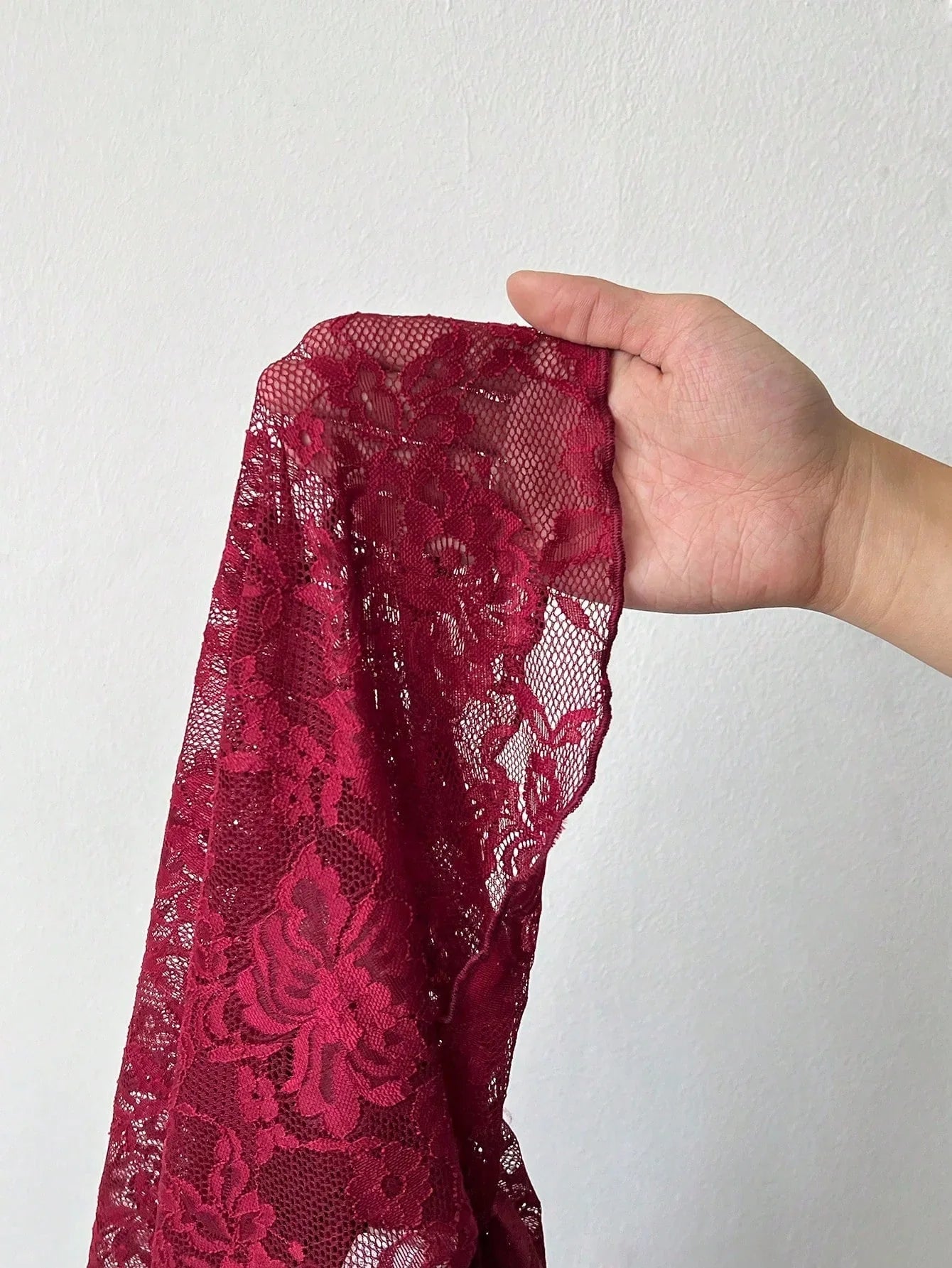 Blusa mujer | cuello alto y estructura ajustada