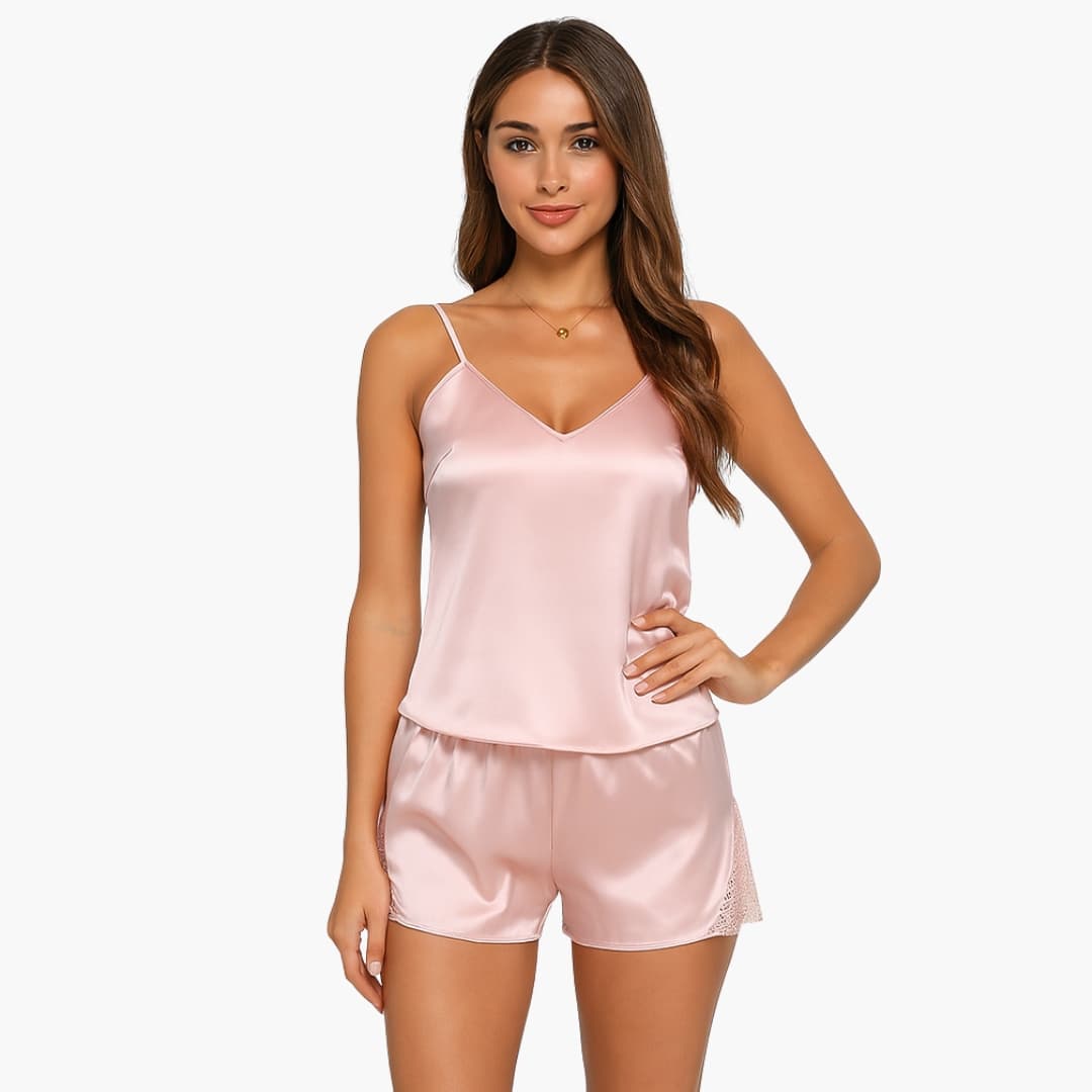 Conjunto mujer | caraco con tirantes finos y short corto