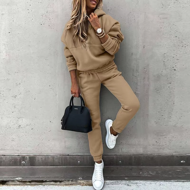 Conjunto Mujer | dos piezas con sudadera con capucha