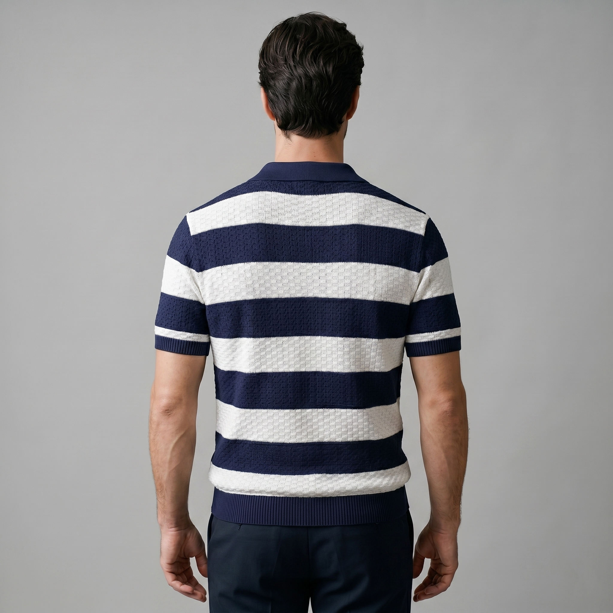 Polo Hombre de Manga Larga | Corte Regular con Cuello Abierto