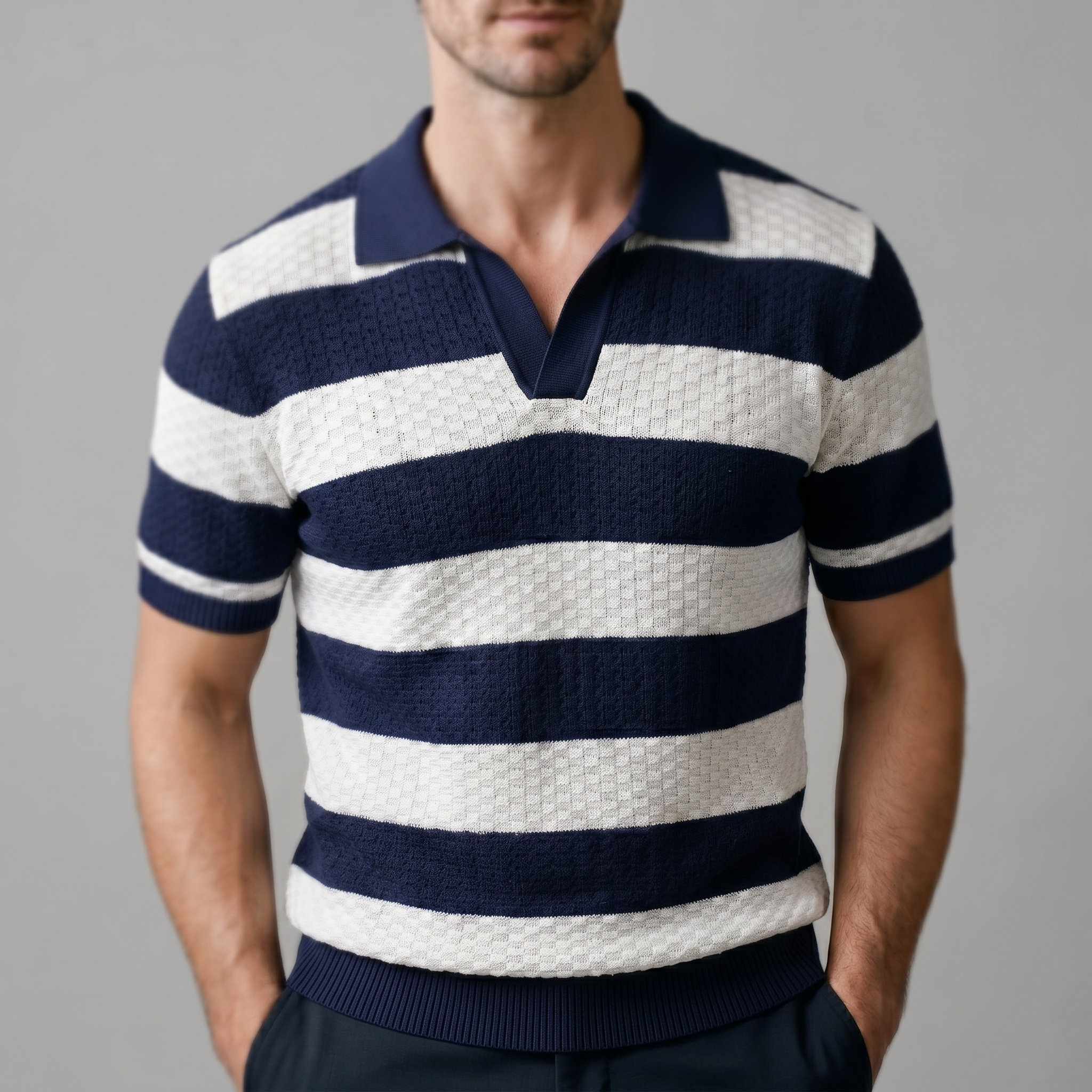 Polo Hombre de Manga Larga | Corte Regular con Cuello Abierto