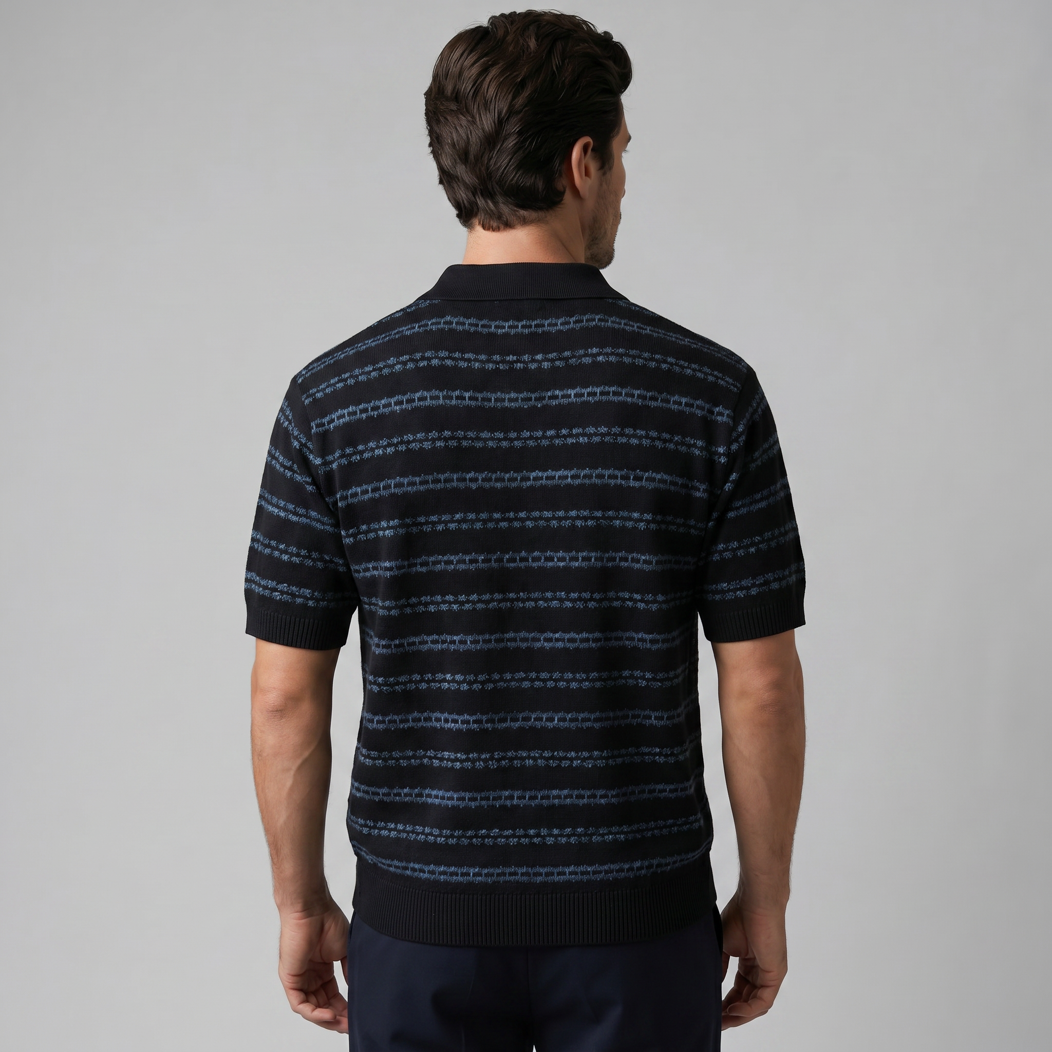 Polo Hombre | Corte Entallado con Patrón de Rayas Clásico