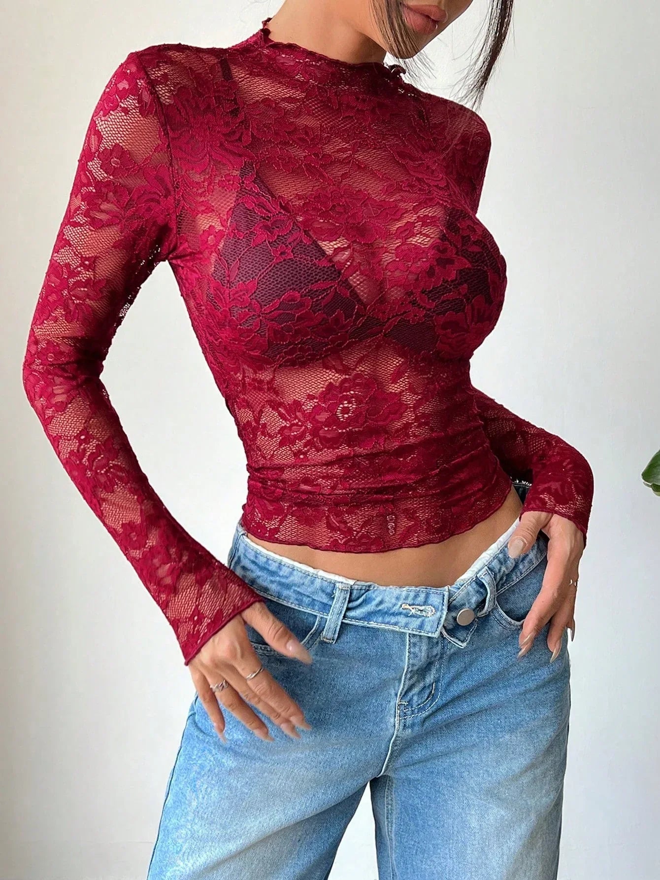 Blusa mujer | cuello alto y estructura ajustada