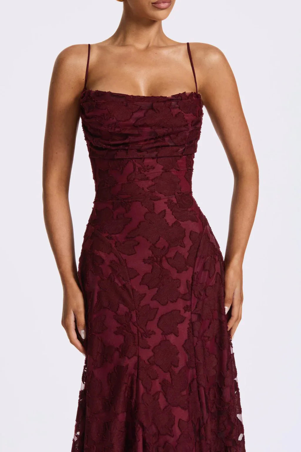 Vestido mujer | maxi con tirantes finos y corte largo
