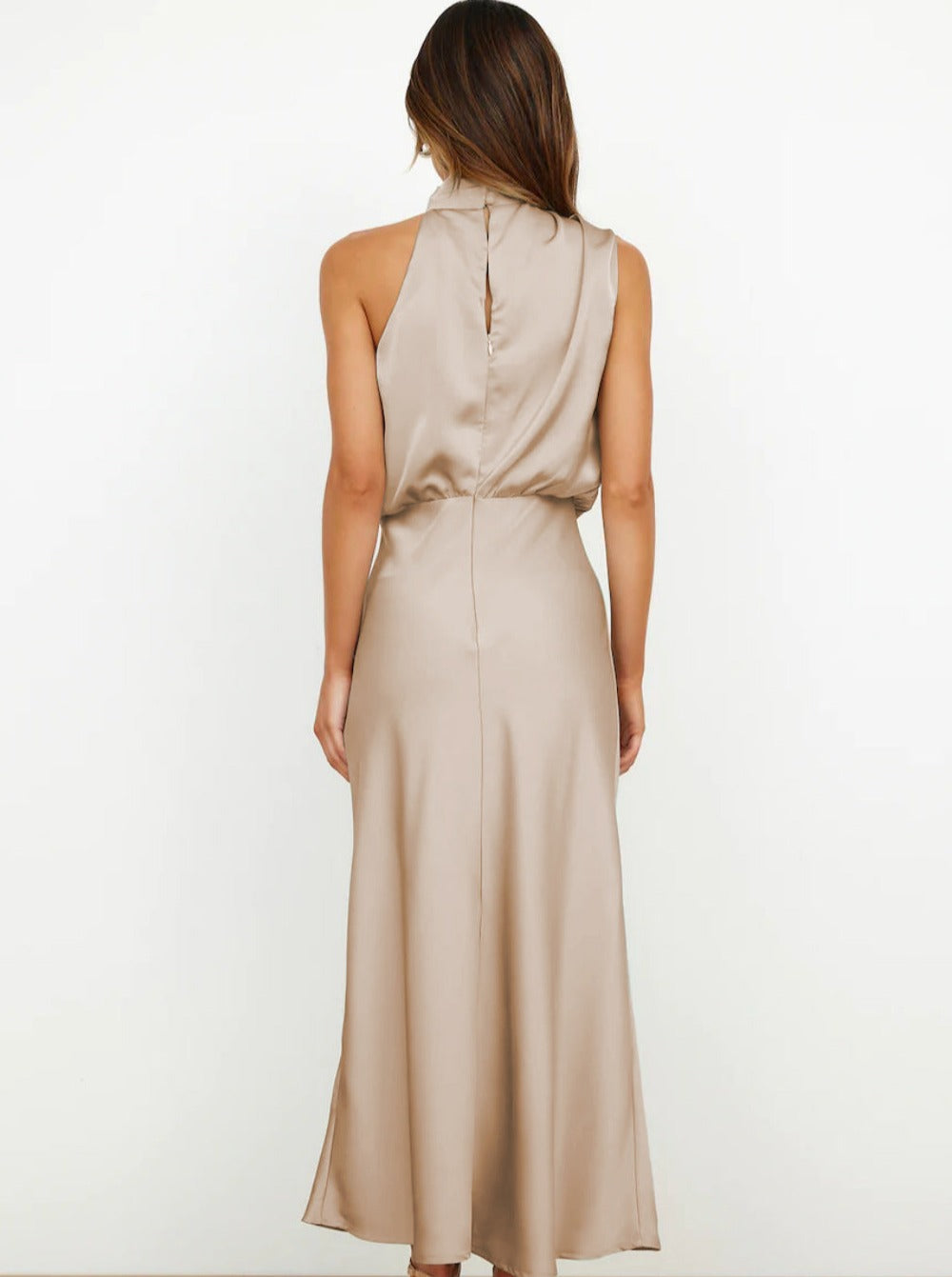 Vestido mujer | diseño halter largo con caída fluida