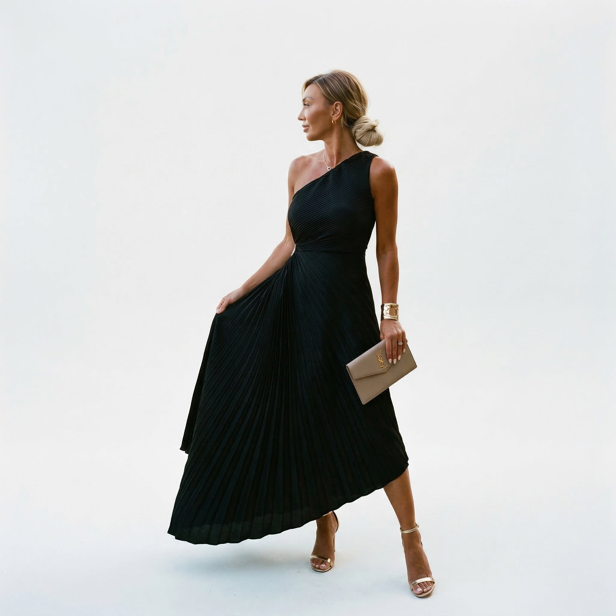 Vestido Mujer | Escote Asimétrico con Falda Plisada en A