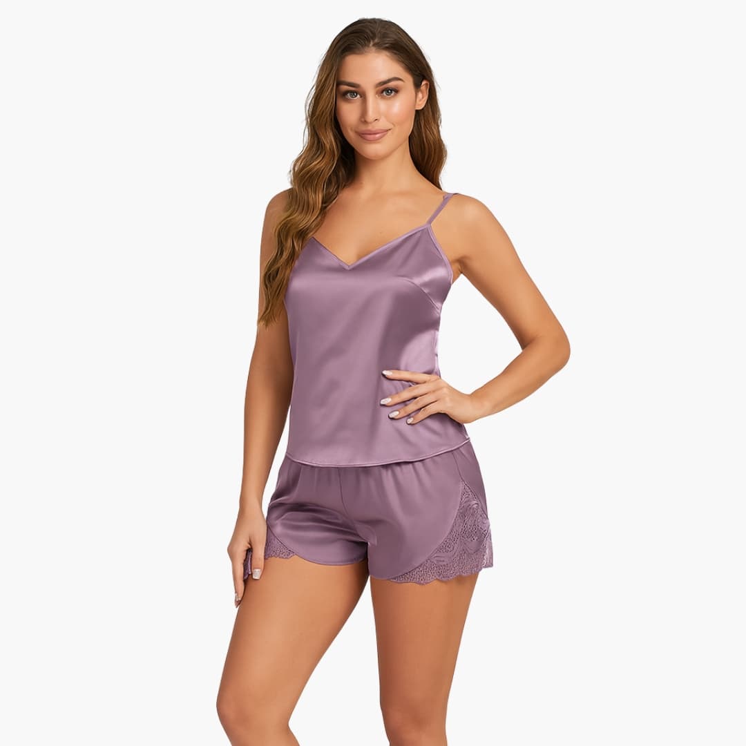 Conjunto mujer | caraco con tirantes finos y short corto