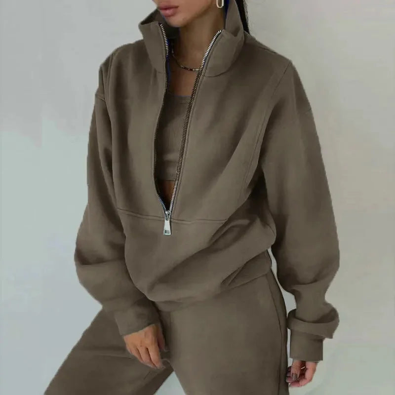 Conjunto mujer | dos piezas con media cremallera y cuello alto