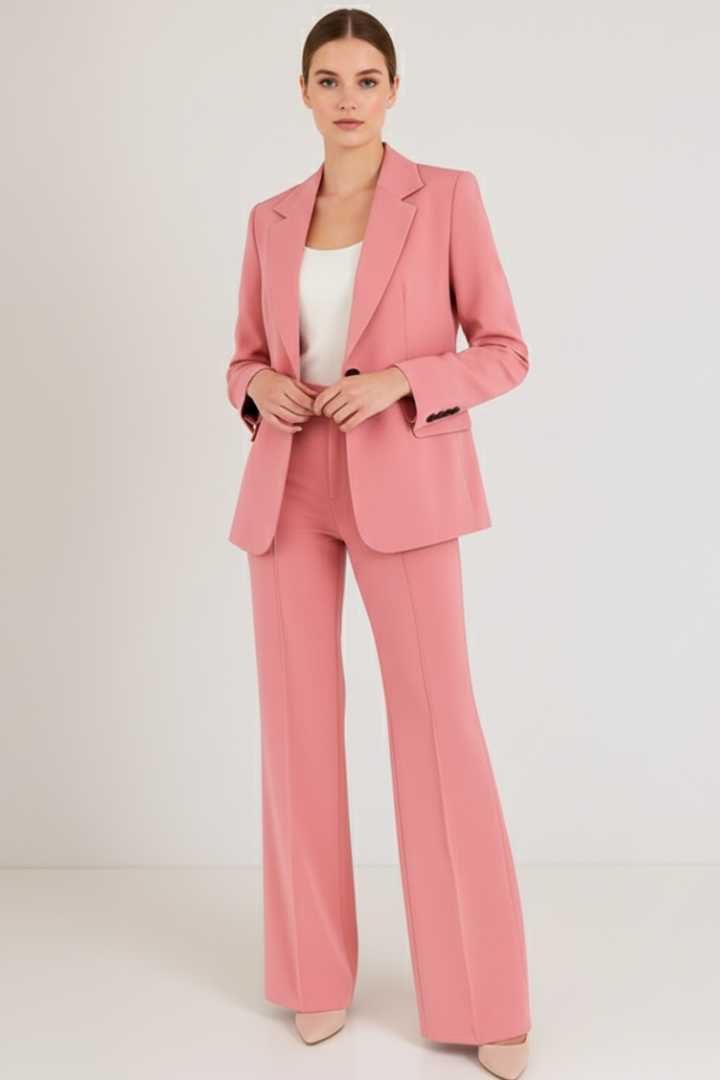 Traje de Mujer | Blazer estructurado con pantalón de pierna recta