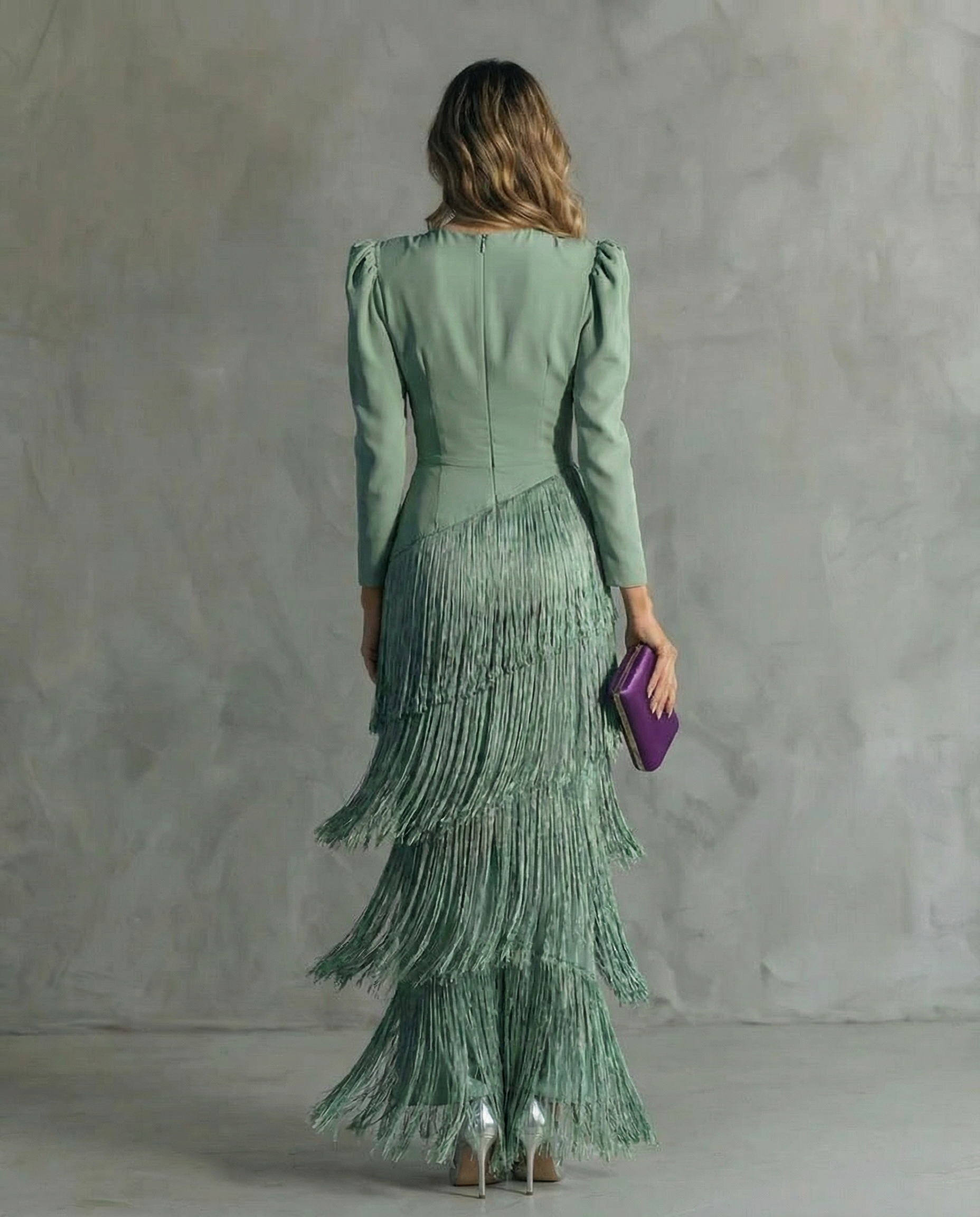 Vestido midi mujer | flecos en capas y escote profundo