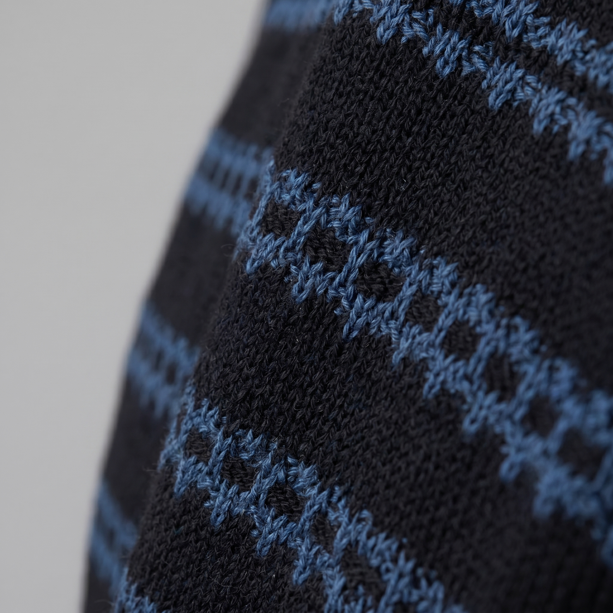 Polo Hombre | Corte Entallado con Patrón de Rayas Clásico