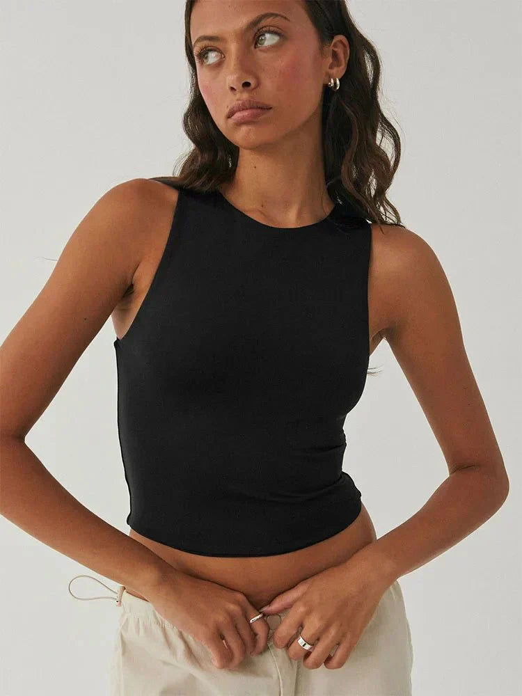 Prenda superior mujer | cuello alto estructurado sin mangas