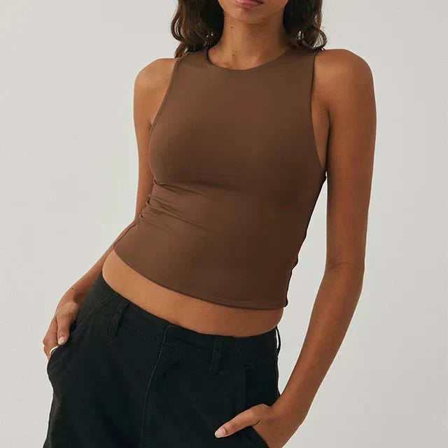 Prenda superior mujer | cuello alto estructurado sin mangas